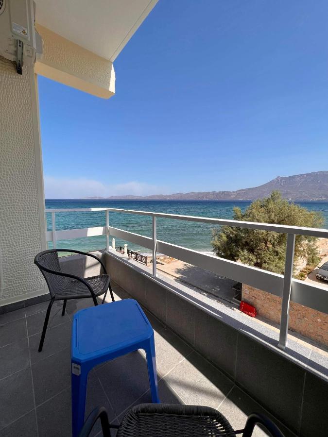Beach Retreat In Town Corinth Exteriér fotografie